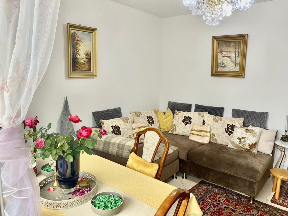 Apartament ดูเรา ภายนอก รูปภาพ